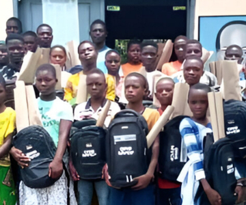 Rentrée scolaire 2024-2025 : La MVCP-Antenne de Notsè soutient une trentaine d’élèves avec des kits scolaires